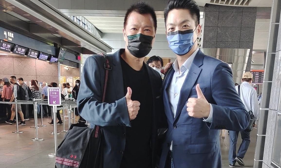 蔡詩萍》天冷不敢打攪大家，就在這稍稍說明：謝謝大家，請容許我再沉默兩天